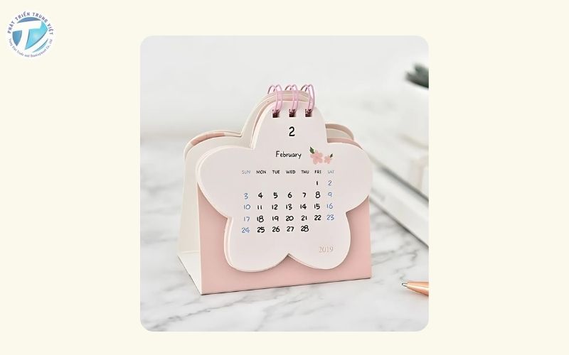Lịch để bàn phong cách năng động